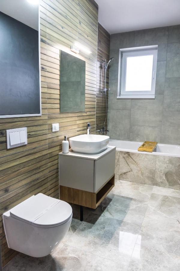 Koa - Moon Penthouse Apartment Brasov Luaran gambar