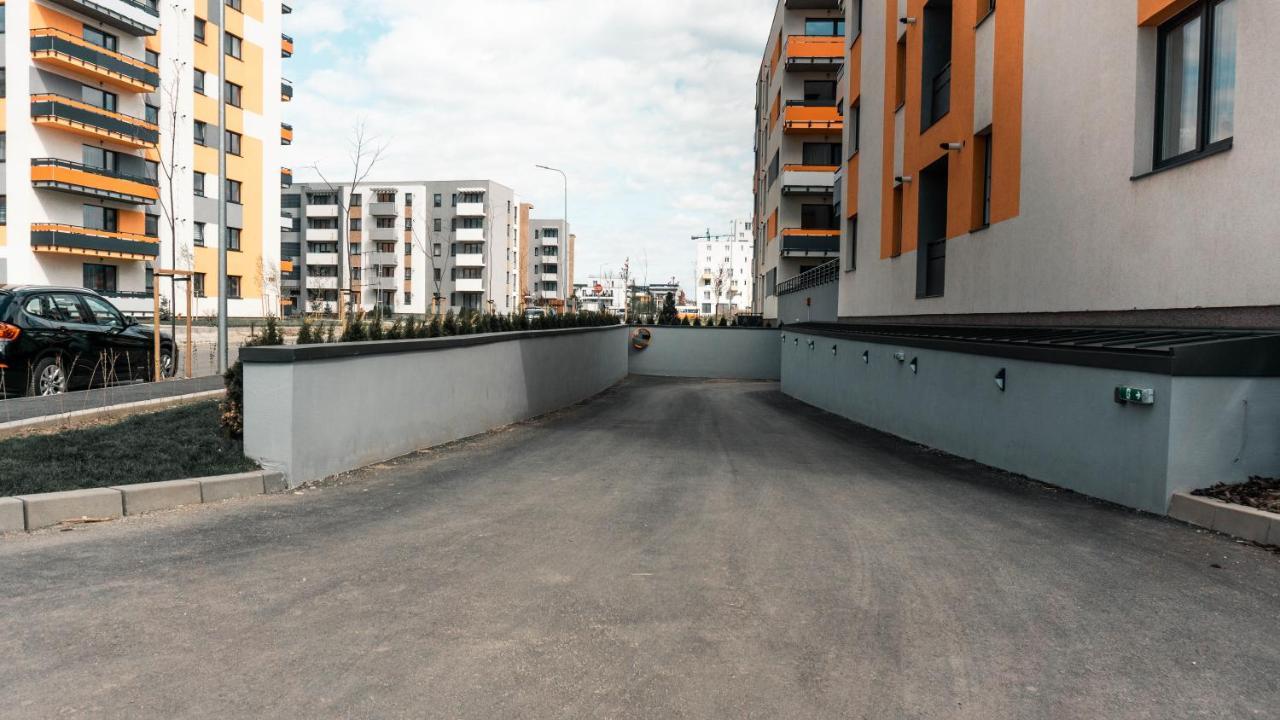 Koa - Moon Penthouse Apartment Brasov Luaran gambar