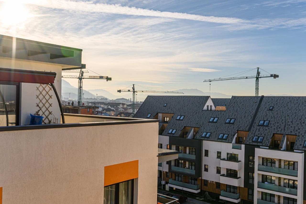 Koa - Moon Penthouse Apartment Brasov Luaran gambar