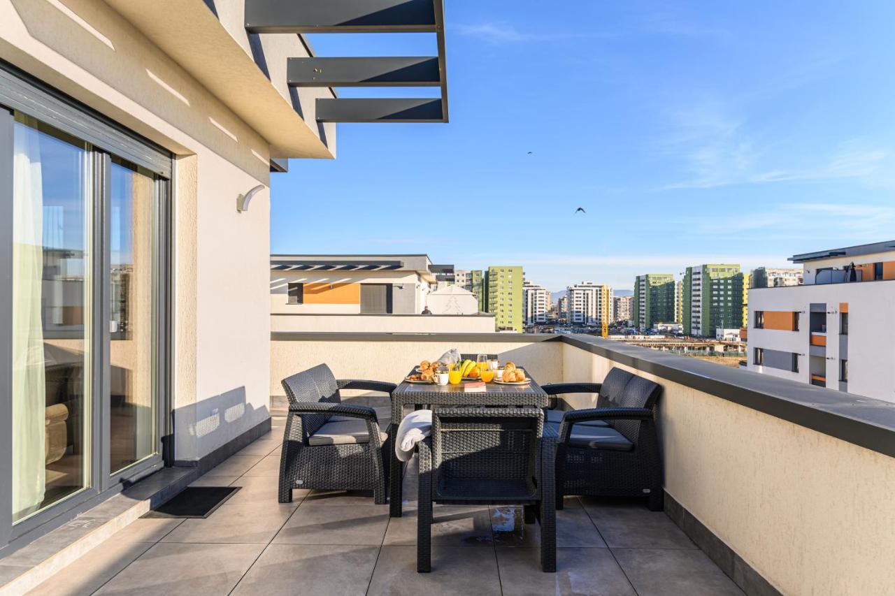 Koa - Moon Penthouse Apartment Brasov Luaran gambar