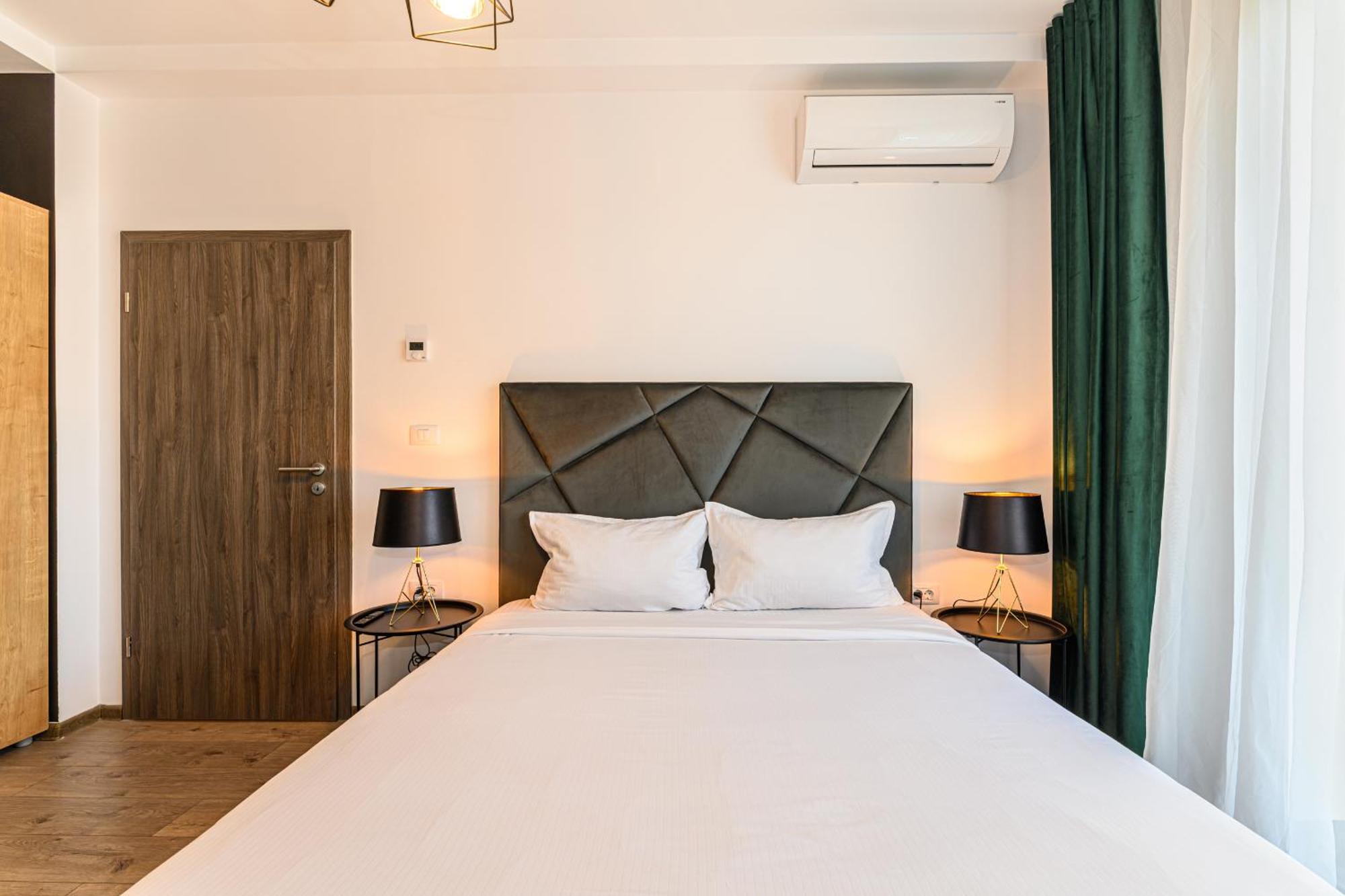 Koa - Moon Penthouse Apartment Brasov Luaran gambar