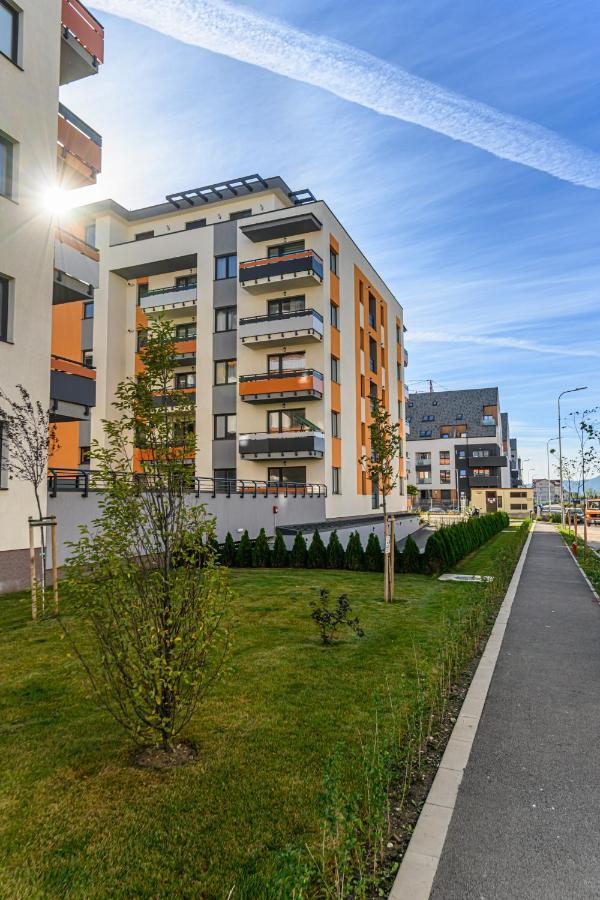 Koa - Moon Penthouse Apartment Brasov Luaran gambar