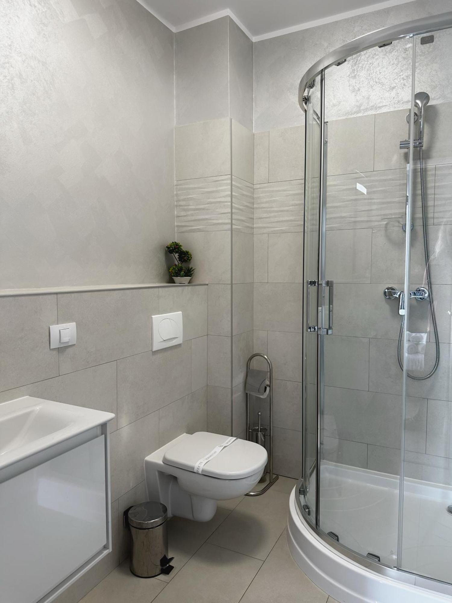 Koa - Moon Penthouse Apartment Brasov Luaran gambar