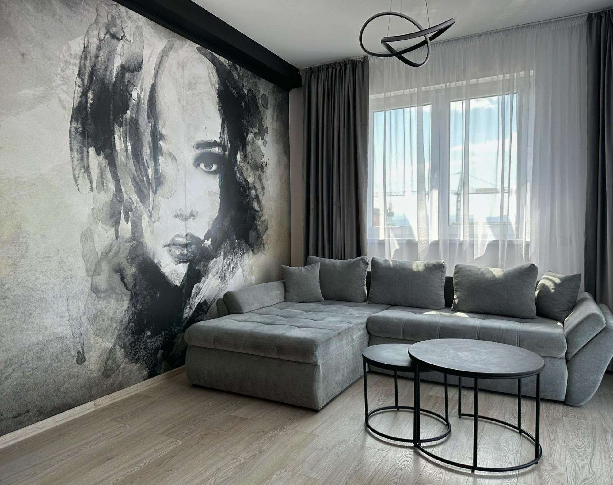 Koa - Moon Penthouse Apartment Brasov Luaran gambar