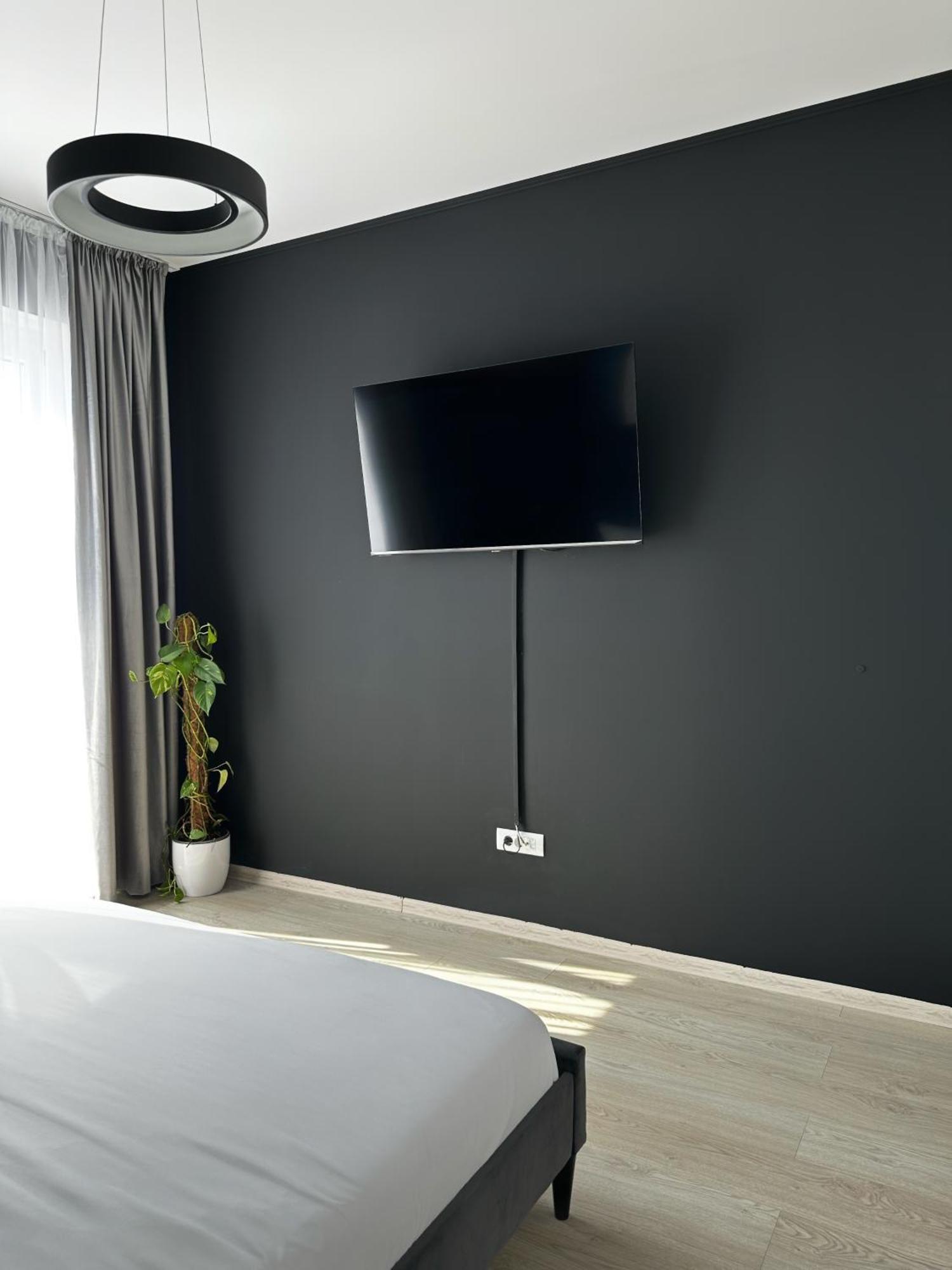 Koa - Moon Penthouse Apartment Brasov Luaran gambar